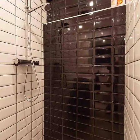 Apartment Center